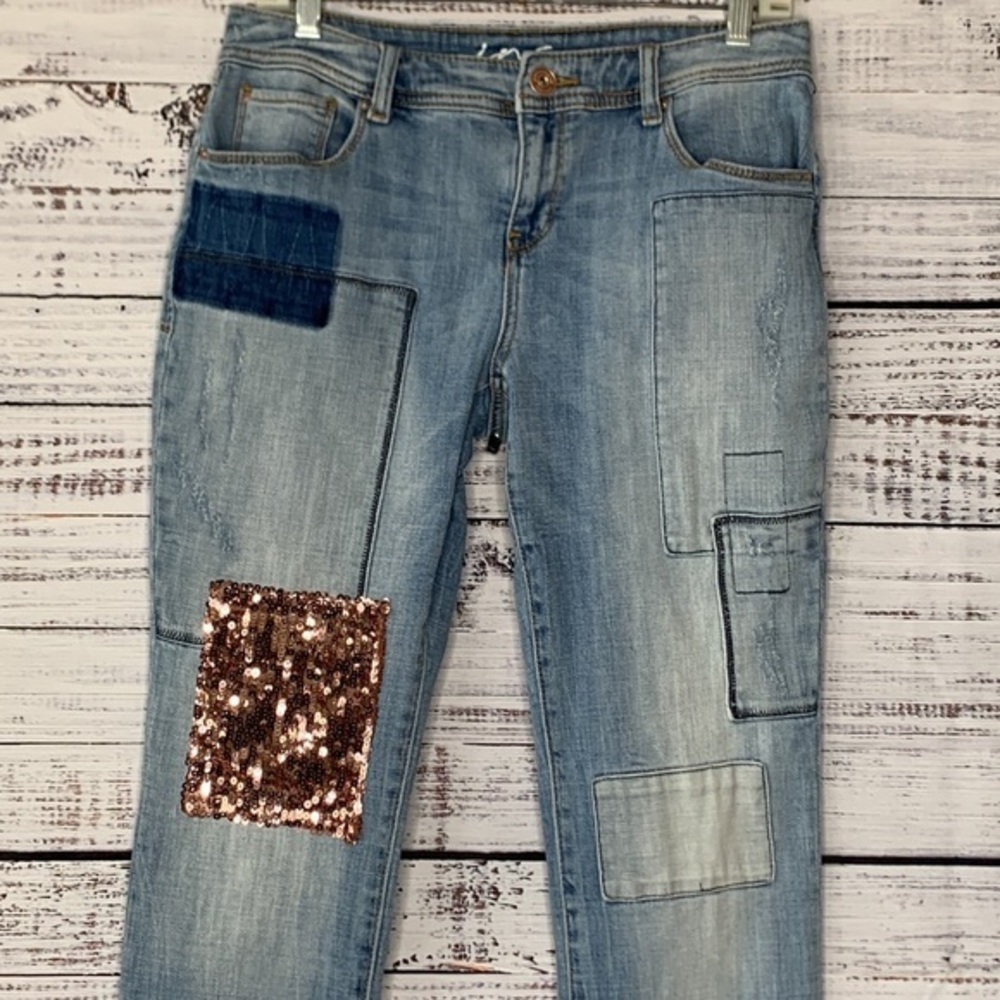 Host PICK INC Sequins Patch Distressed Boyfriend Regular Fit Jeans SOLD OUT - Picture 7 of 15